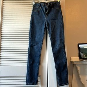 Levi’s 721 High Rise Skinny Jeans